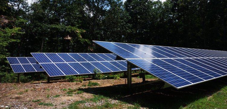 Len Foote Hike Inn solar pic