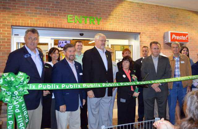 Publix opens - Dawson County News