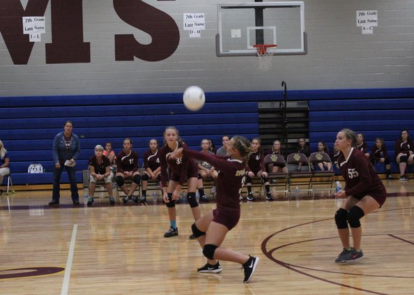 Middle school volleyball, 9.13.17