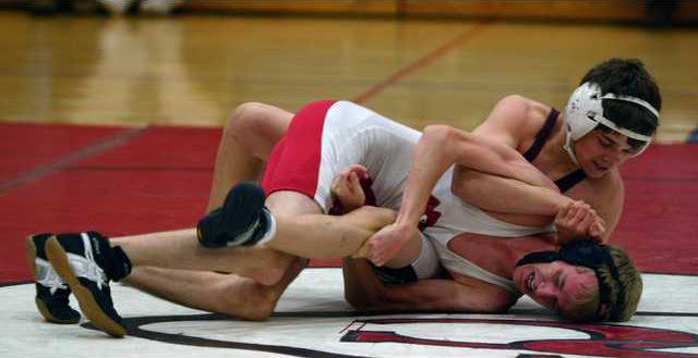 DCHS Wrestling pic1