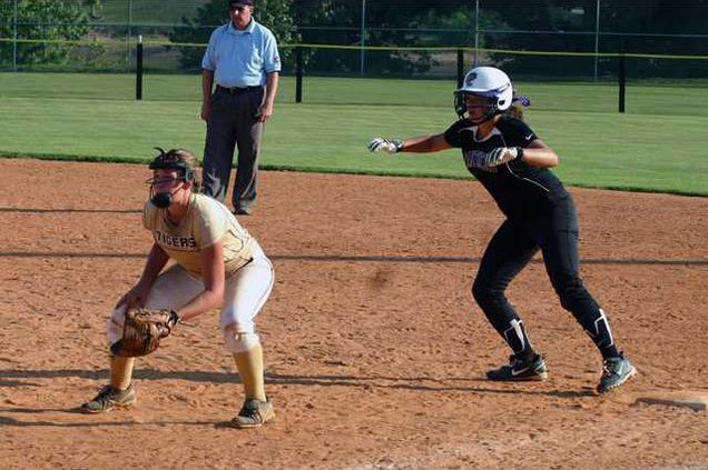 Varsity Softball pic