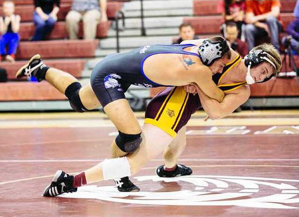 S-Senior Night Wrestling pic1