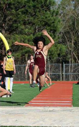 S-Varsity boys track pic1