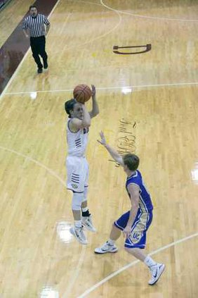 Varsity Boys Basketball pic