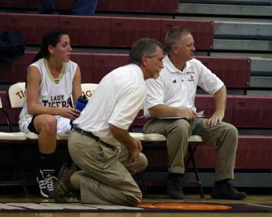 Varsity Girls Bball pic1