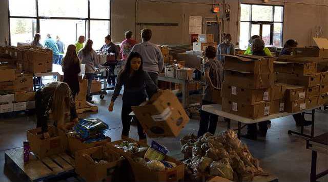 I-Christ Fellowship Thanksgiving Boxes Pic 1