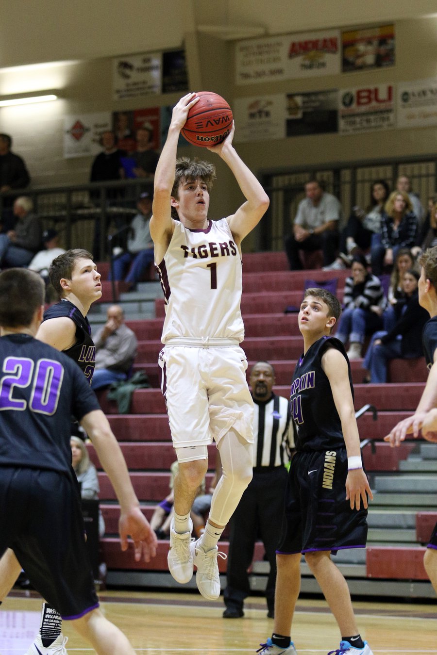 Reed ends basketball career on high note Dawson County News