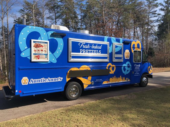 Auntie Anne’s Food Truck 2