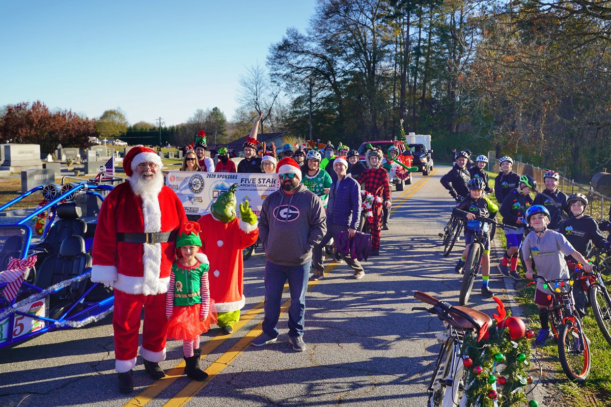 PHOTOS City of Dawsonville and Dawson Chamber host Christmas parade