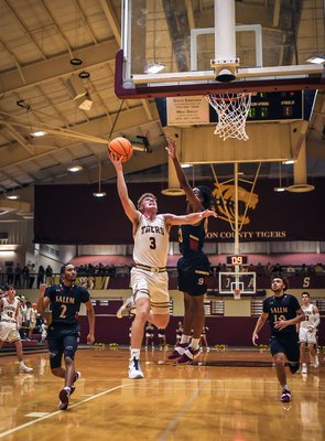 26 Basketball (4 of 14).jpg