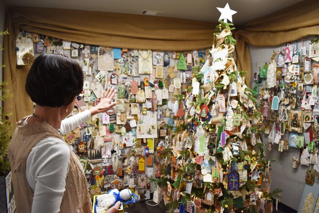 SHABBYTREE4.jpg