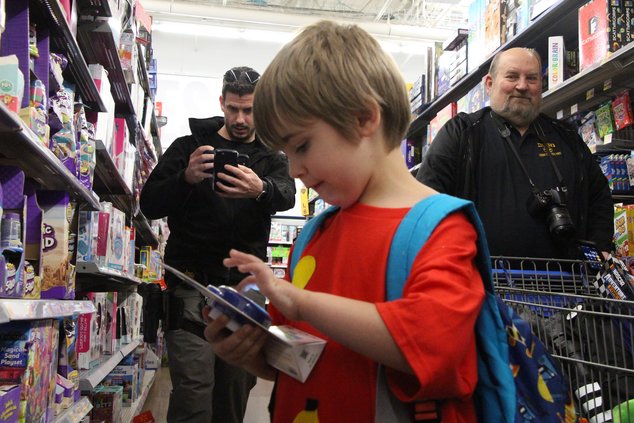 Shop with a Cop 1 12182023