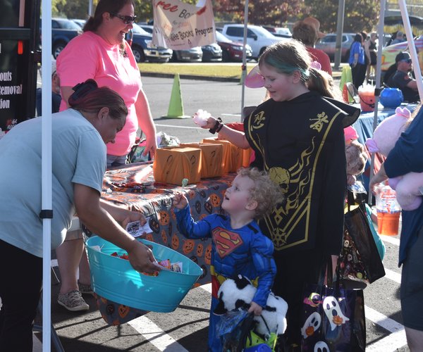 10312024 TRUNK OR TREAT 1.jpg