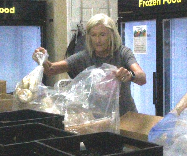 08282025 FOOD BANK 2.jpg