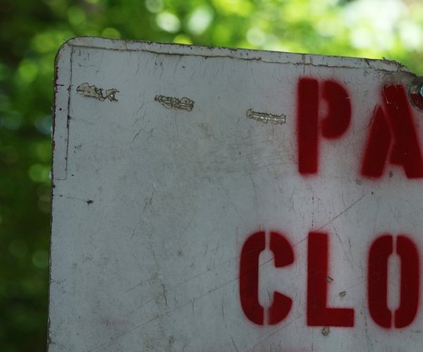 Park closure sign