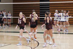 VOLLEYBALL 1009 4.jpg