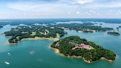 1023 LANIER ISLANDS.jpg