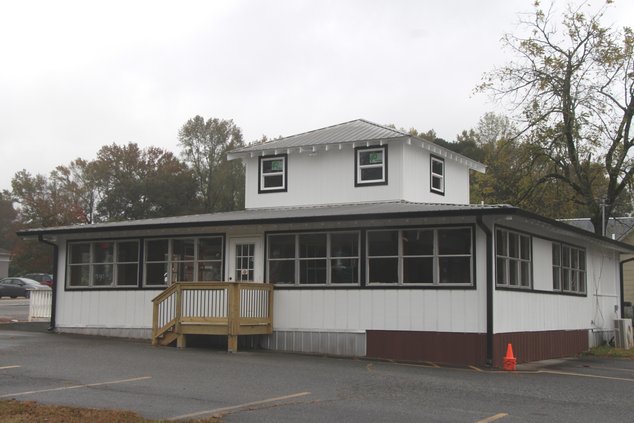 1028 COFFEE SHOP MOVE