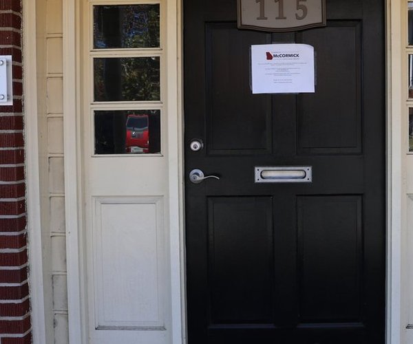 1103 MCCORMICK OFFICE