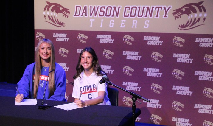 1112 DCHS SIGNING DAY 2.jpg