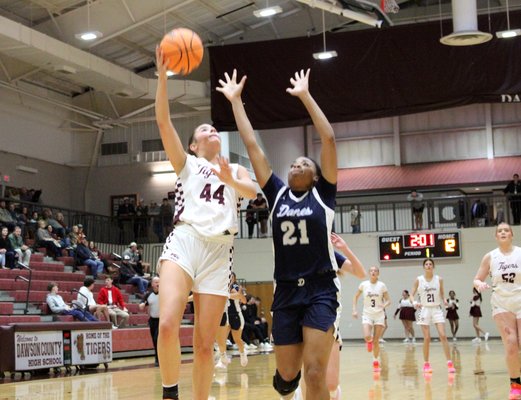 12192025 BASKETBALL 1.jpg