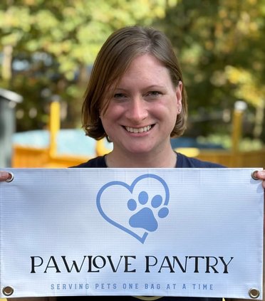 0121 PET FOOD PANTRY 1