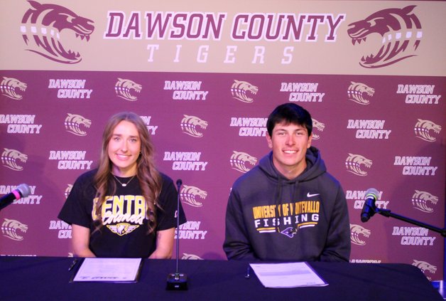 0204 SIGNING DAY 1.jpg