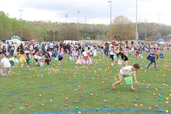 0404 EASTER EGG HUNT 1