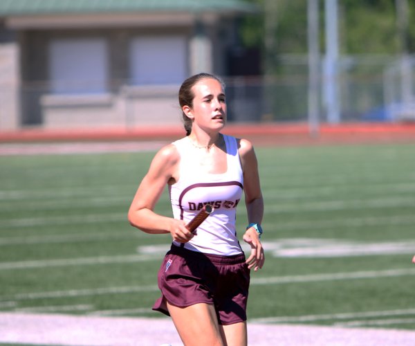 0417 TRACK AND FIELD 2.jpg