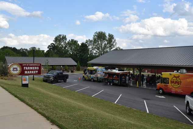 0418 FOOD TRUCK FRIDAYS PREVIEW