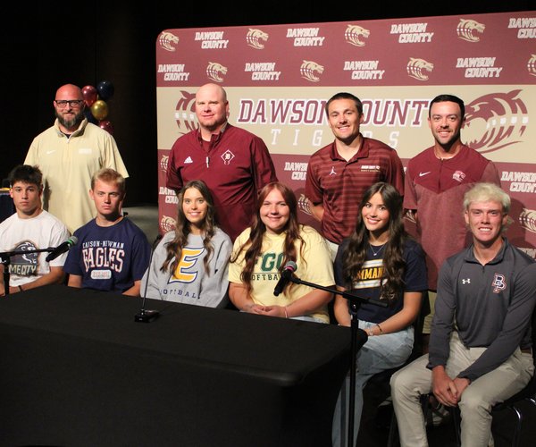 0506 SIGNING DAY 1