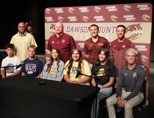 0506 SIGNING DAY 1