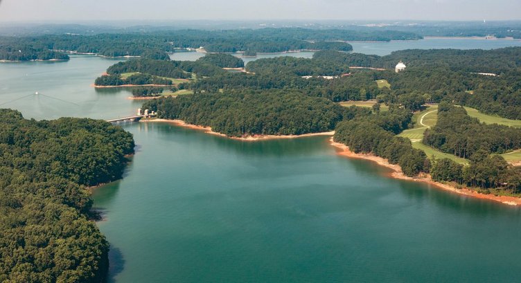 LAKE LANIER STOCK IMAGE