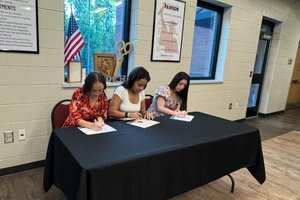 0508 SIGNING DAY 1.jpg