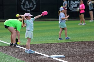 0722 SOFTBALL CAMP 5.jpg