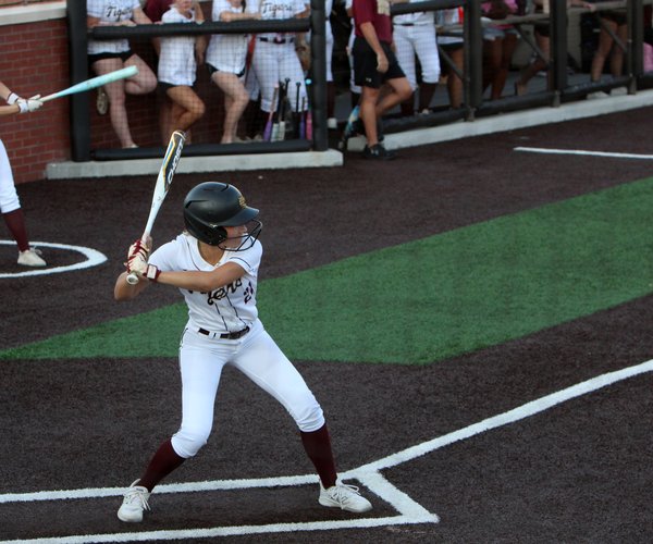 073026 SOFTBALL 6.jpg