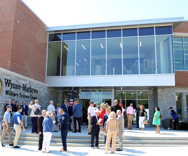 073126 UNG RIBBON CUTTING 3.jpg