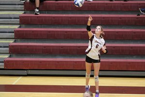 081826 VOLLEYBALL 1.jpg