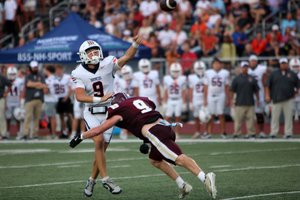 082926 FOOTBALL 9.jpg