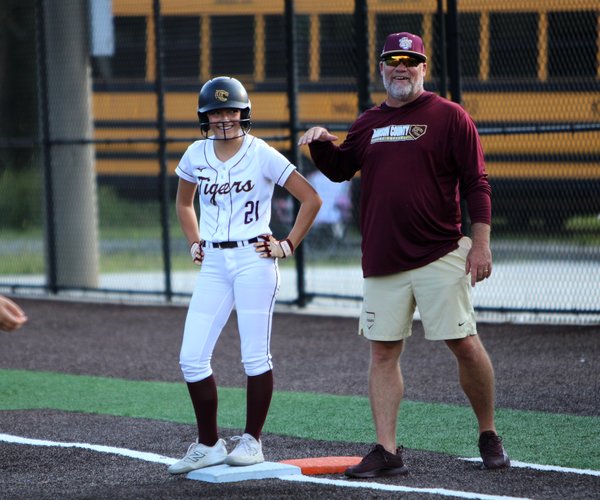 091426 SOFTBALL 1.jpg