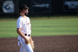 090326 SOFTBALL 5.jpg