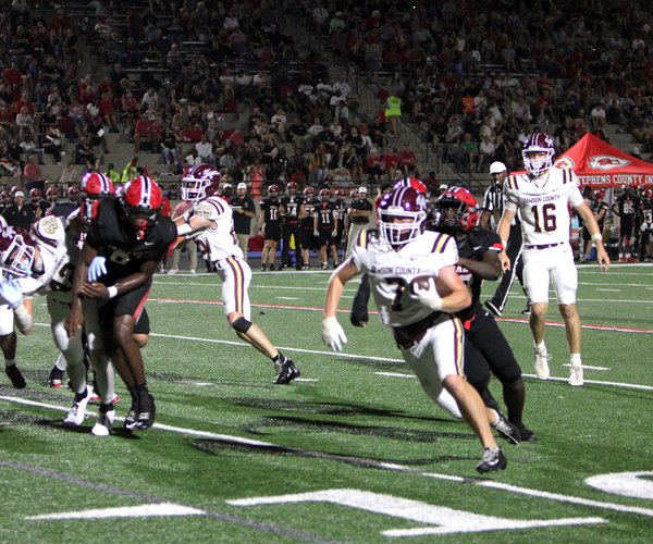 091826 FOOTBALL 1.jpg