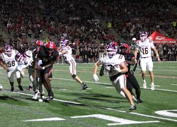 091826 FOOTBALL 1.jpg