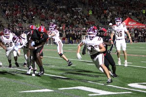 091826 FOOTBALL 1.jpg