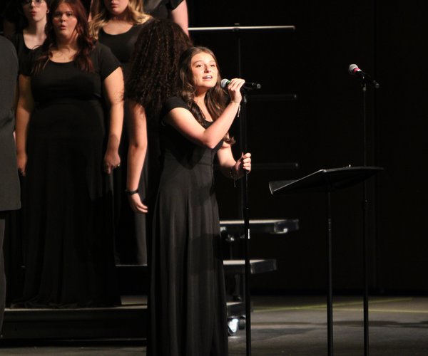 092426 DAWSON CHOIR 6.jpg