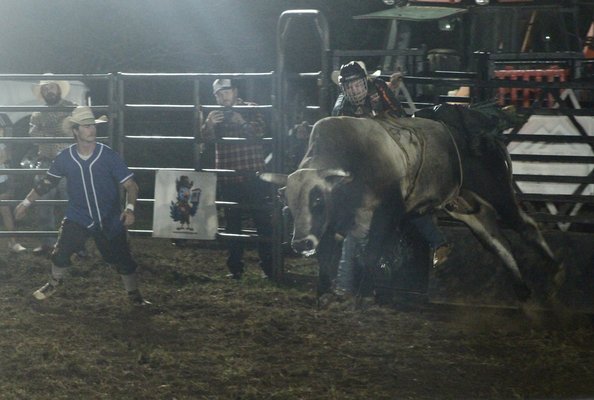 092926 ROTARY RODEO 1