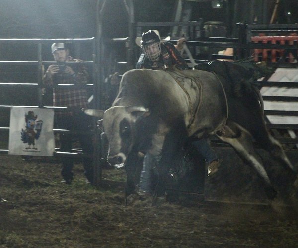 092926 ROTARY RODEO 1