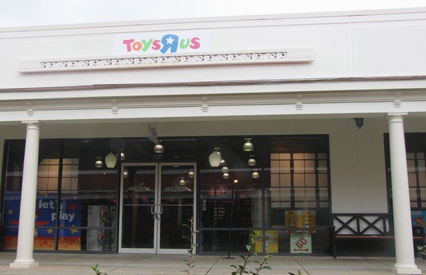 100526 TOYS R US OPEN