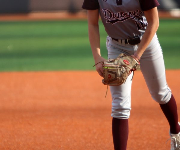 100526 SOFTBALL 1.jpg