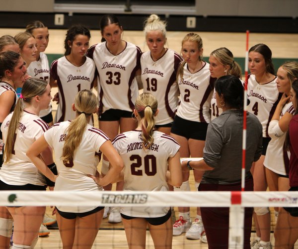 100626 VOLLEYBALL 1.jpg